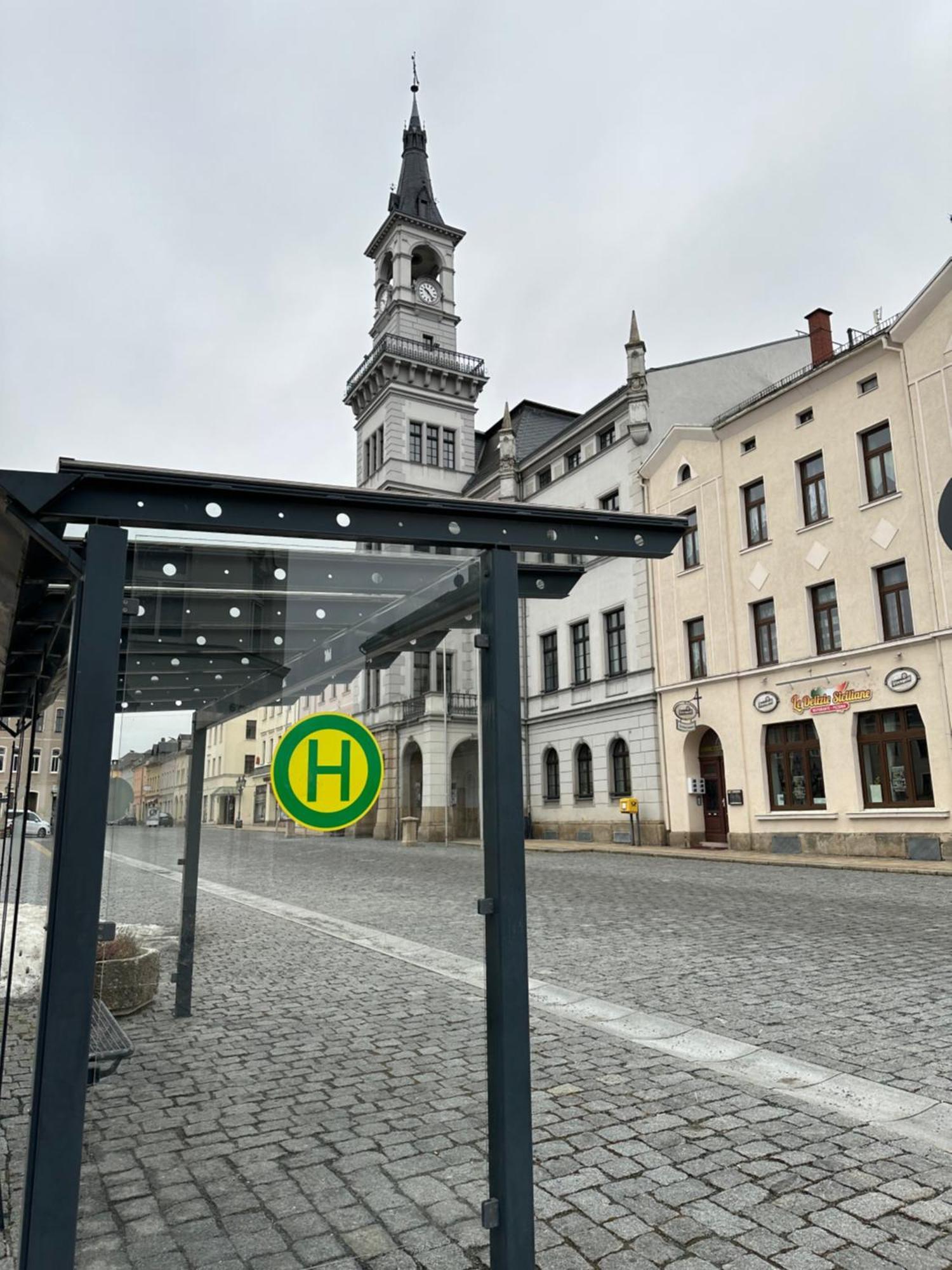 Ein Zimmer Wohnung Am Markt Oelsnitz  Dış mekan fotoğraf