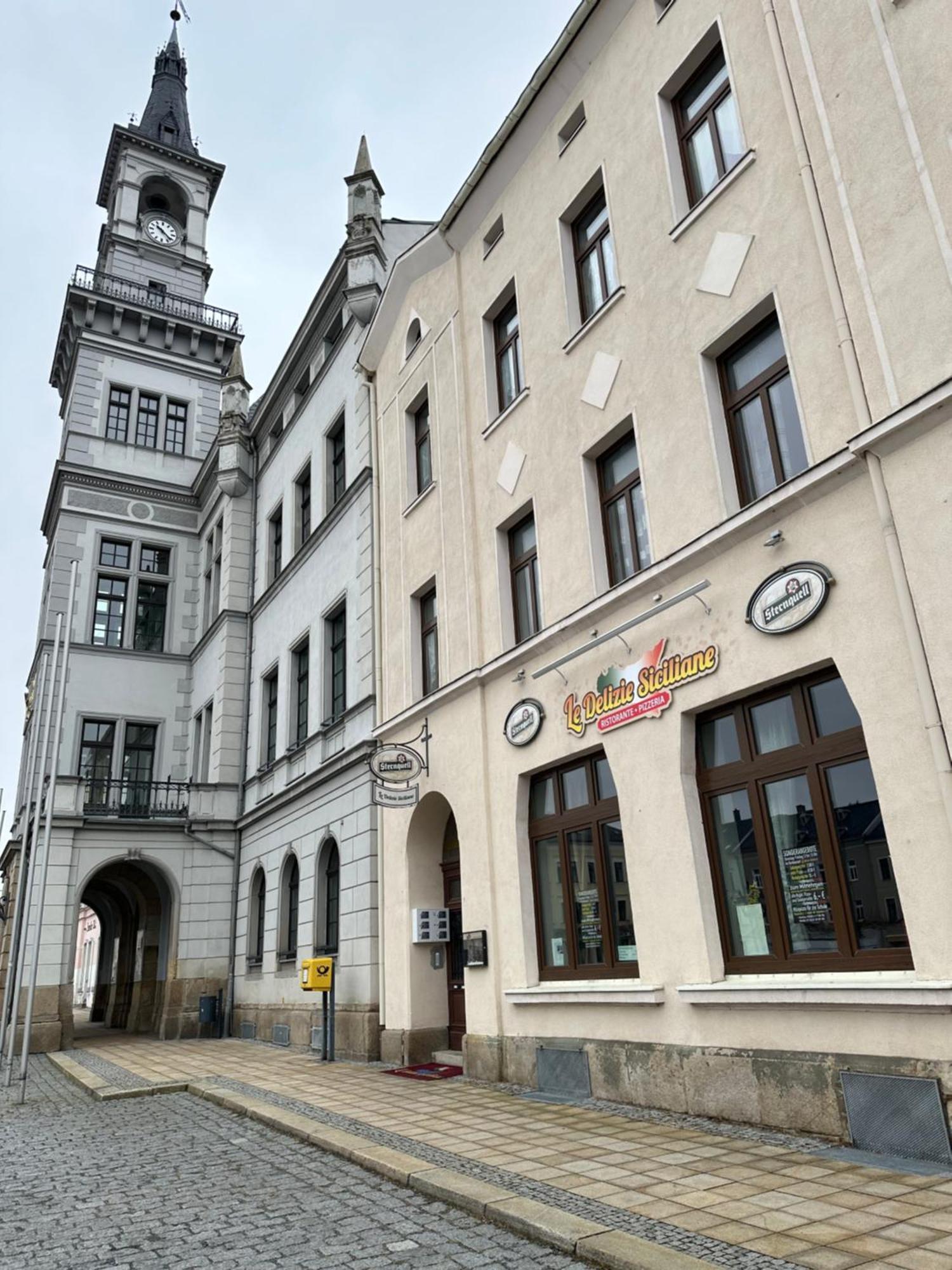 Ein Zimmer Wohnung Am Markt Oelsnitz  Dış mekan fotoğraf