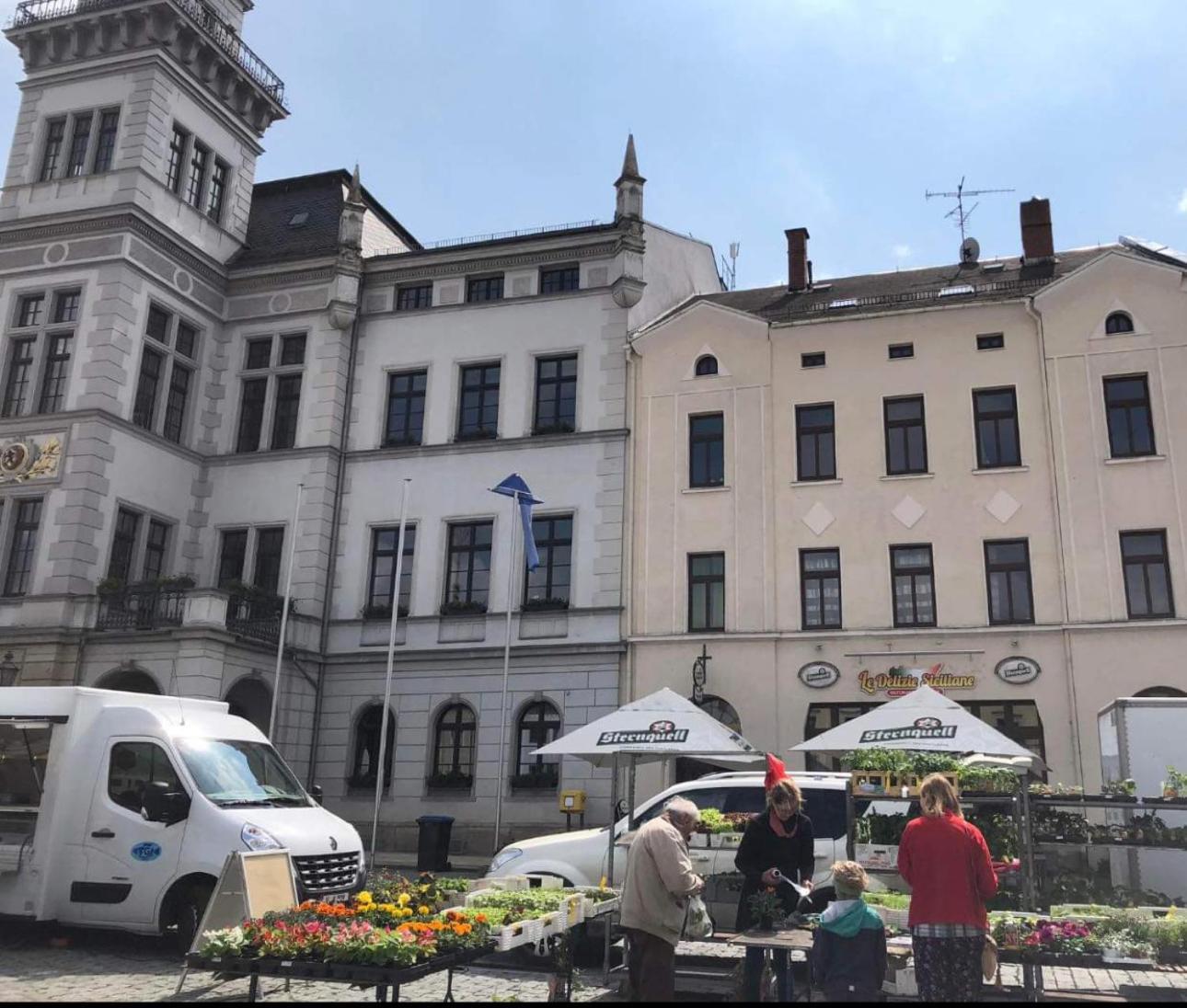 Ein Zimmer Wohnung Am Markt Oelsnitz  Dış mekan fotoğraf